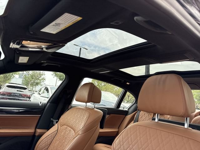 2020 BMW 7 Series 750i - Photo 22