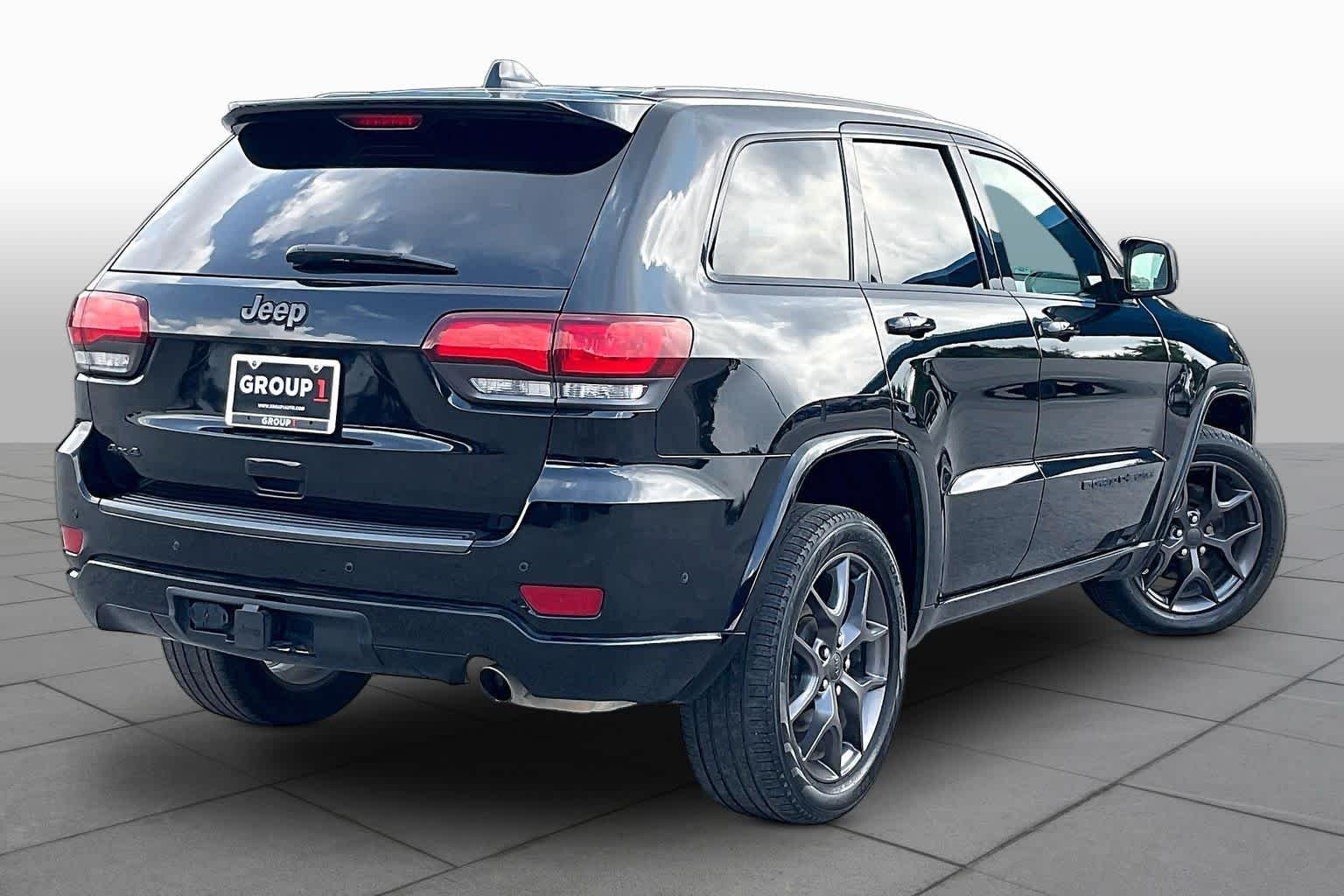 Used 2021 Diamond Black Crystal Pearlcoat Jeep 80th Anniversary image 13