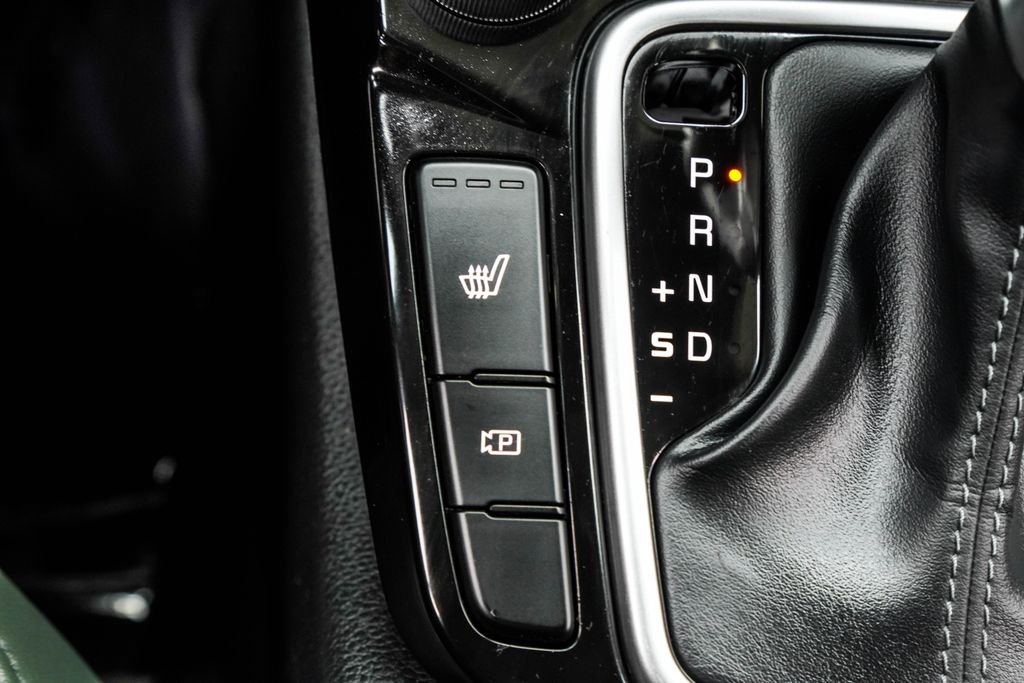 Used 2024 Black Kia SX image 30