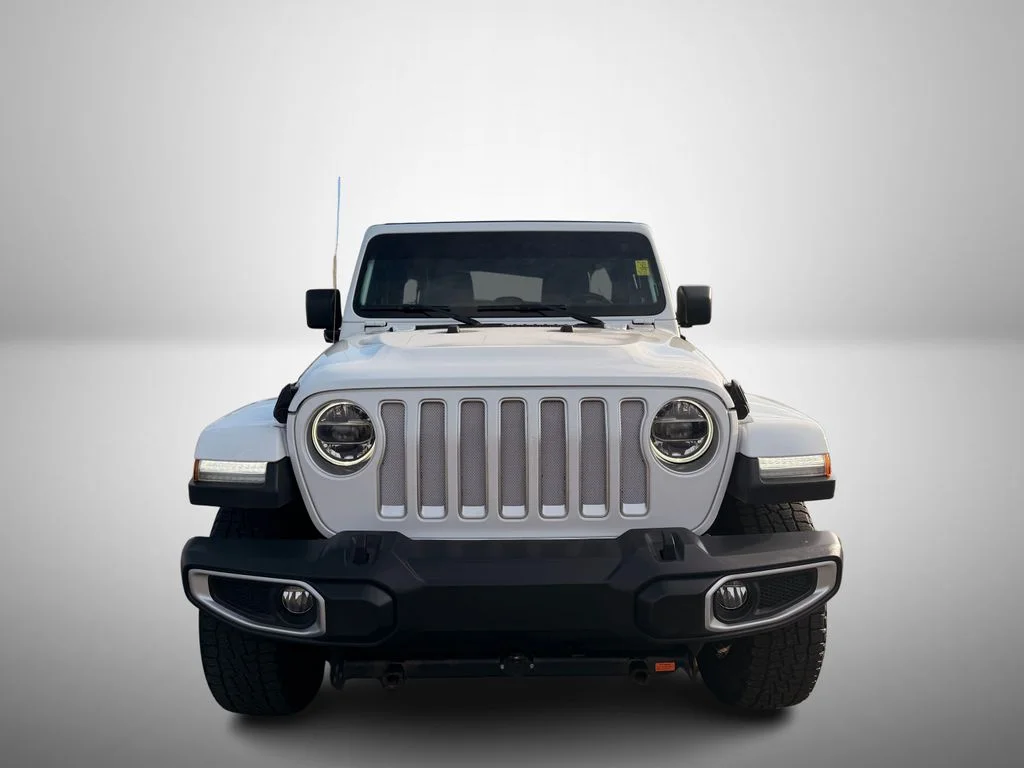 Used 2020 White Jeep Unlimited Sahara image 7