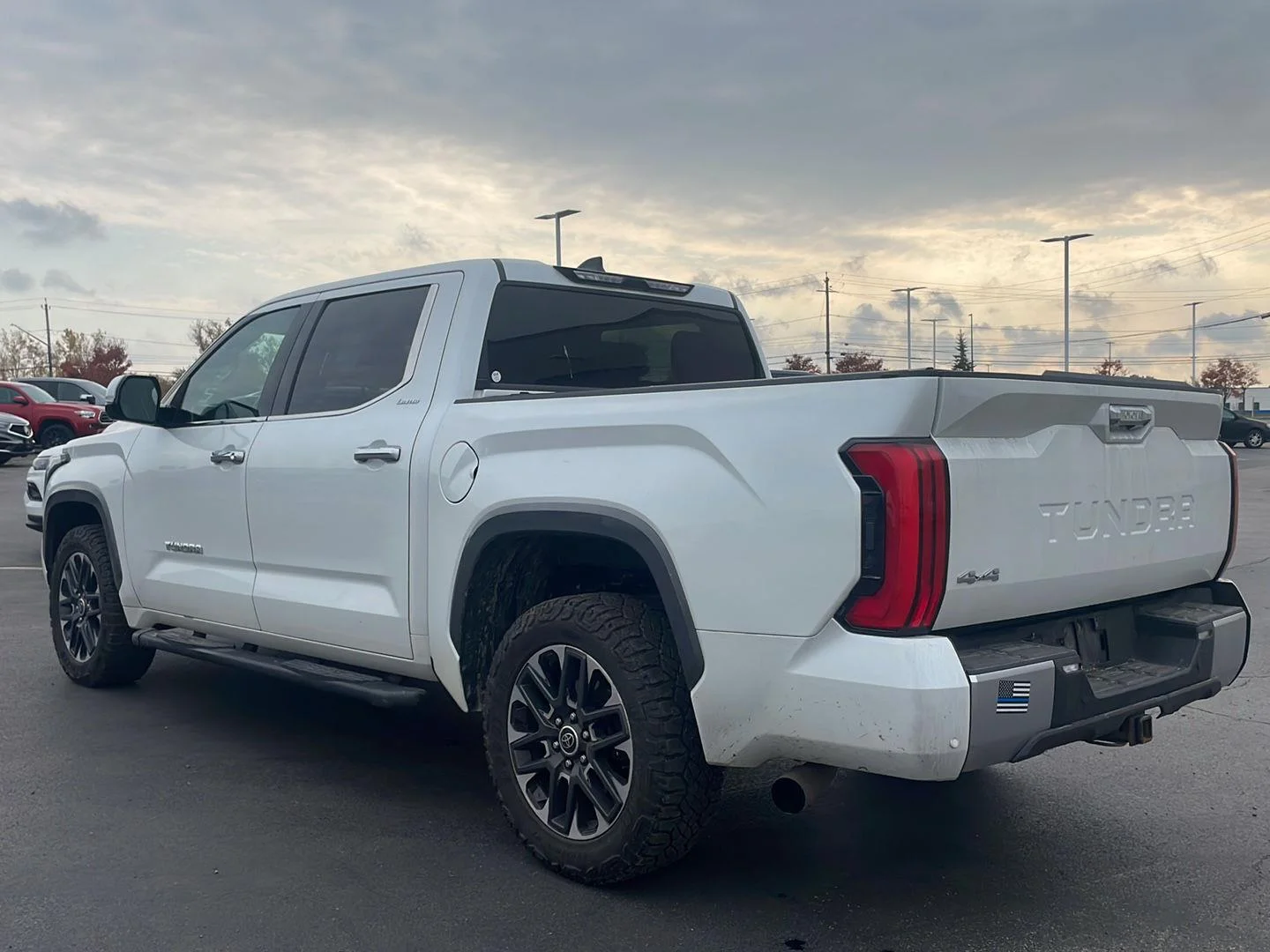 Used 2022 Wind Chill Pearl Toyota Limited image 11