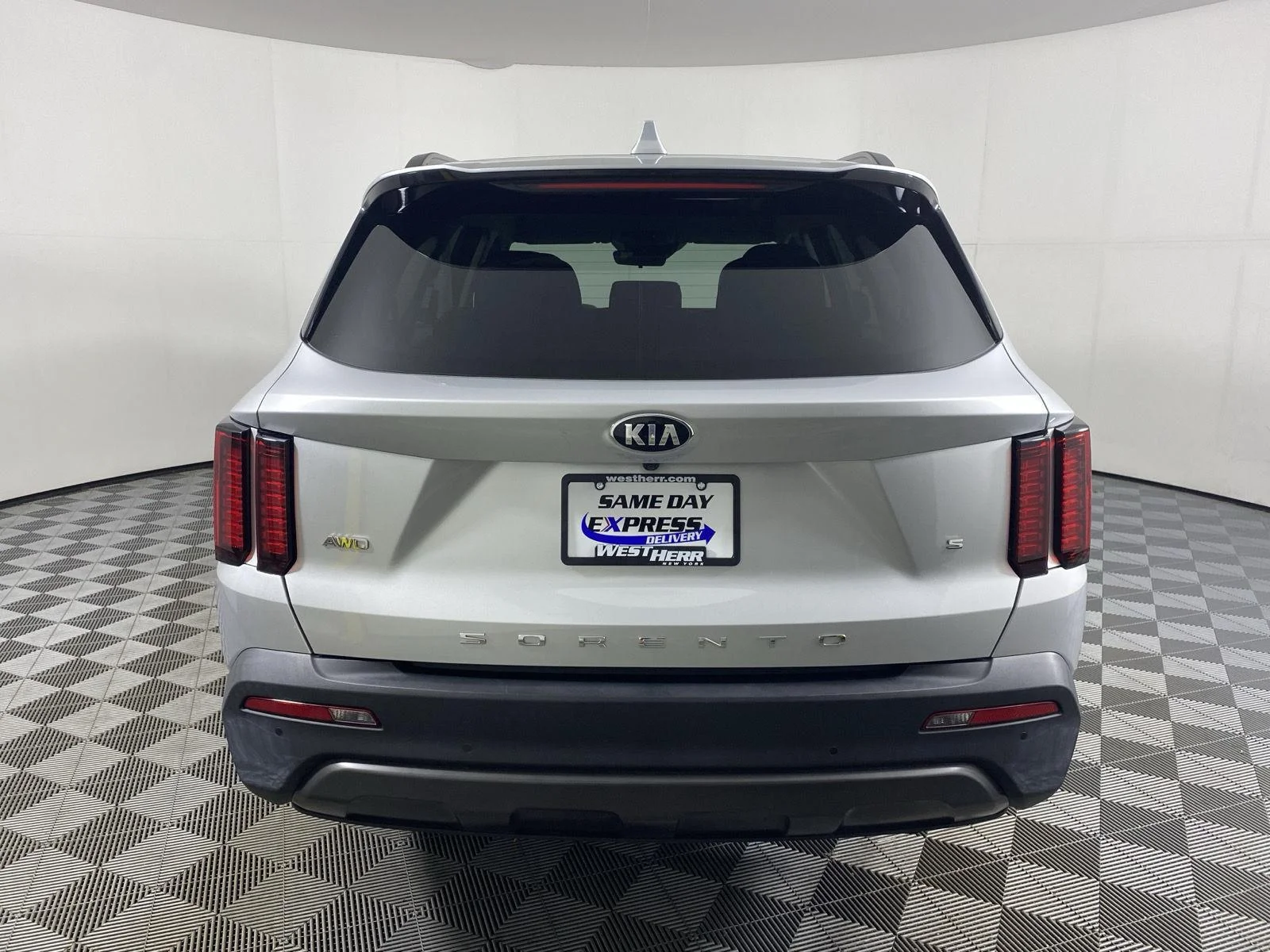Used 2021 Sparkling Silver Kia S image 7