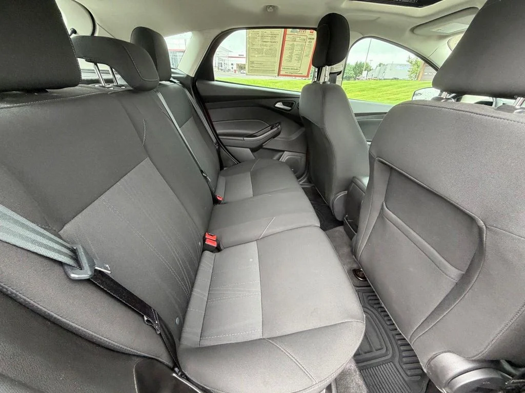 Used 2018 Red Ford SEL image 36