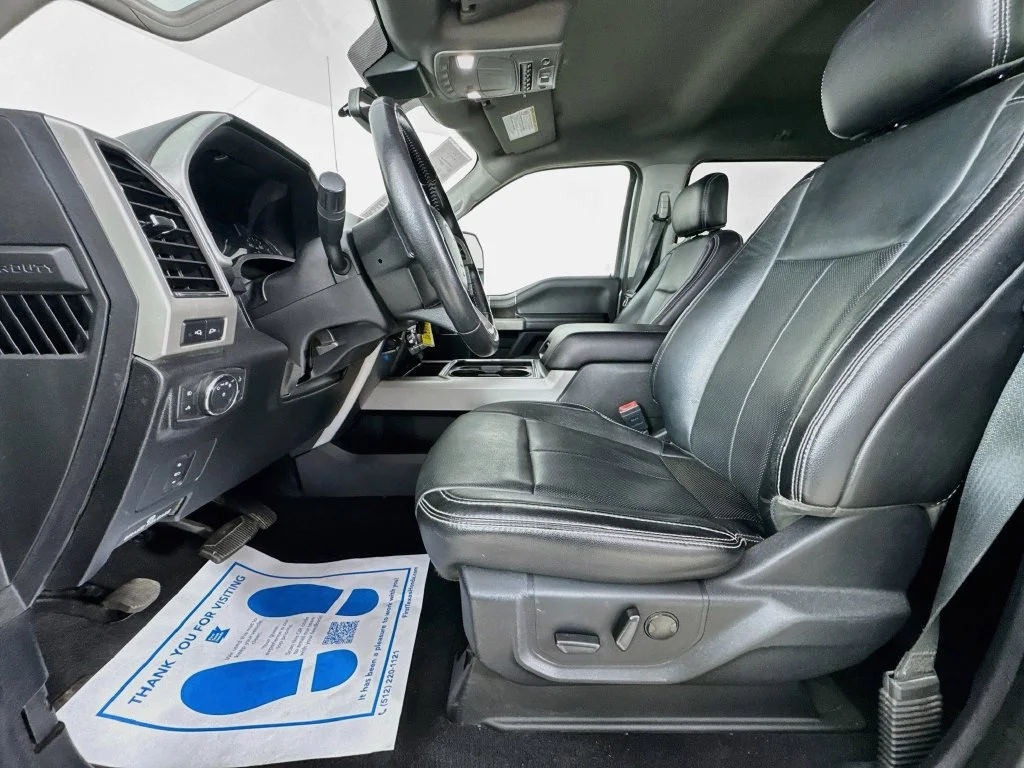 Used 2020 Silver Metallic Ford Lariat image 25
