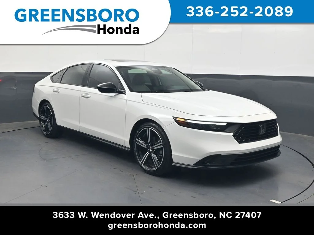 Certified Used 2026 Platinum White Pearl Honda SE image 1