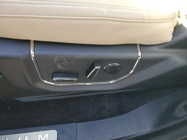 Used 2022 White Ford Platinum image 7