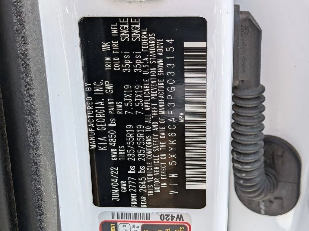 Used 2023 White Kia X-Line image 29