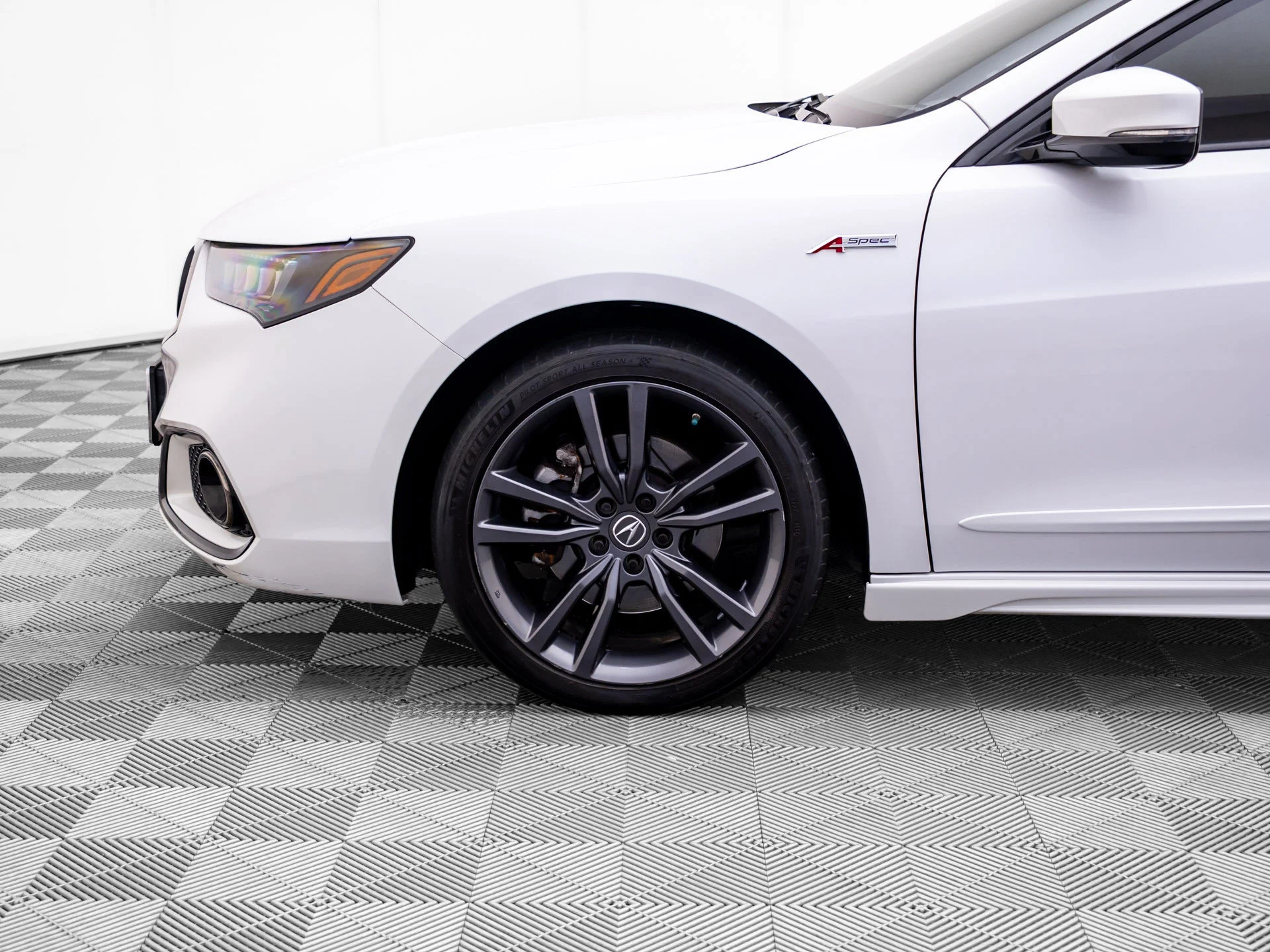 Used 2019  Acura 3.5L Technology Pkg w/A-Spec Pkg image 35