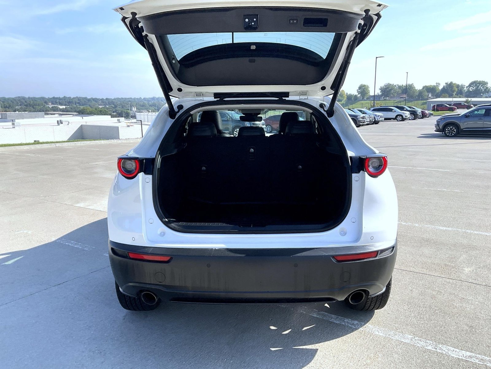 Used 2022 White Mazda 2.5 Turbo Premium Plus Package image 9
