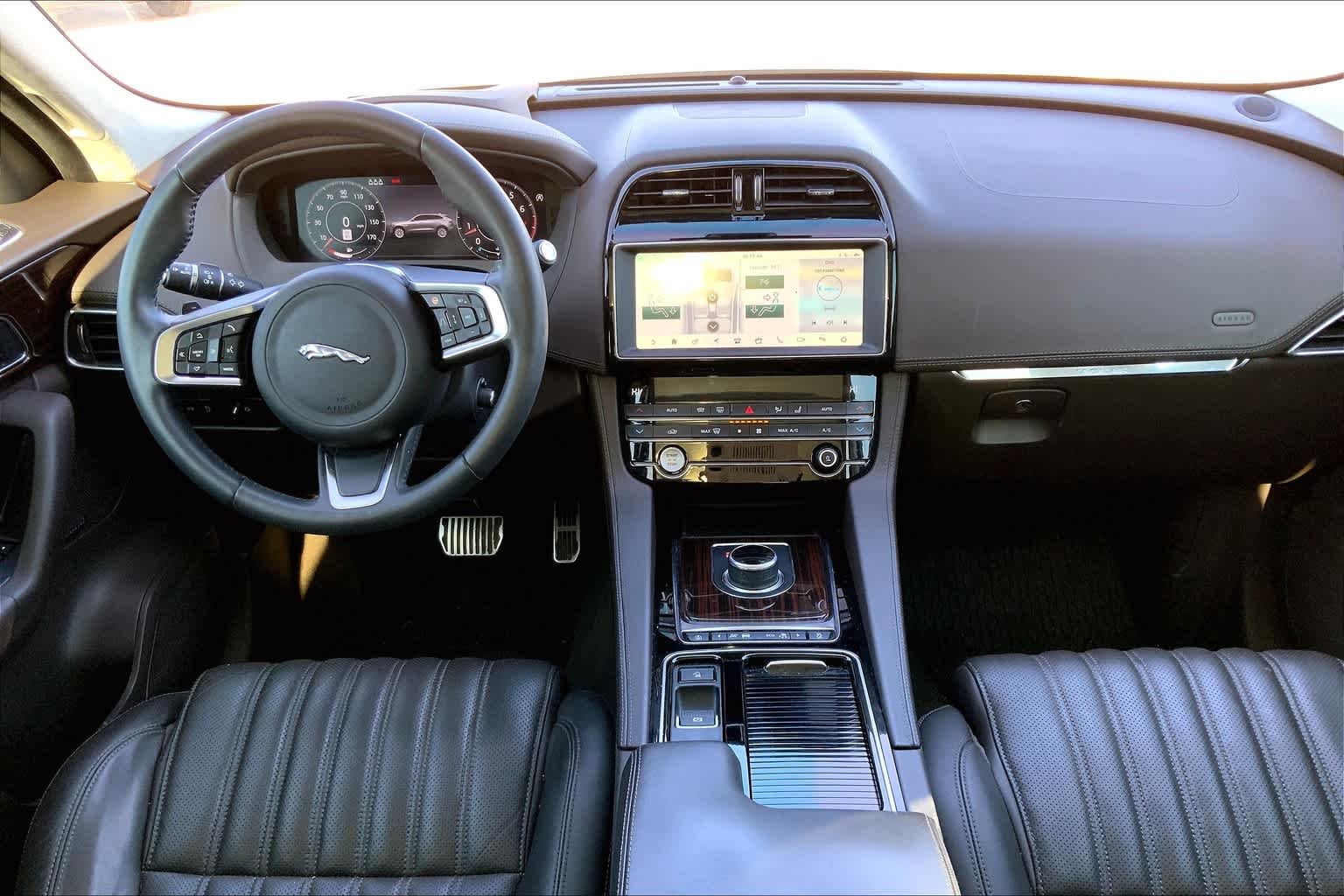 Used 2019 Yulong White Metallic Jaguar 30t Portfolio image 15