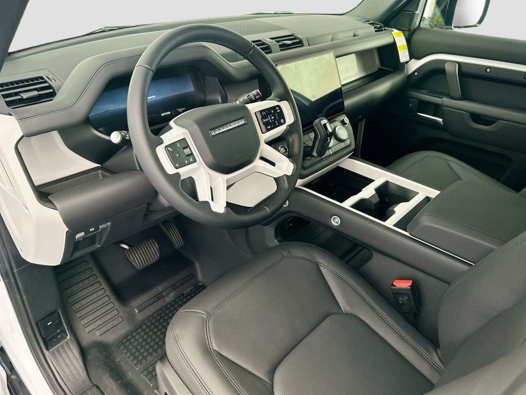 New 2026 Fuji White Land Rover X-Dynamic SE image 9