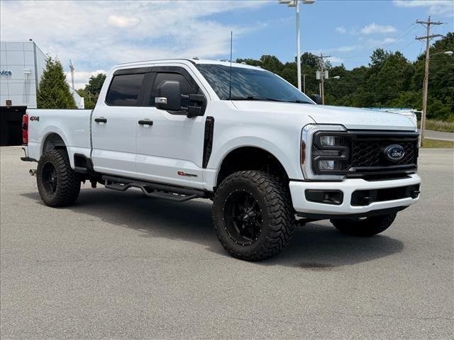 Used 2024 Oxford White FORD  image 6