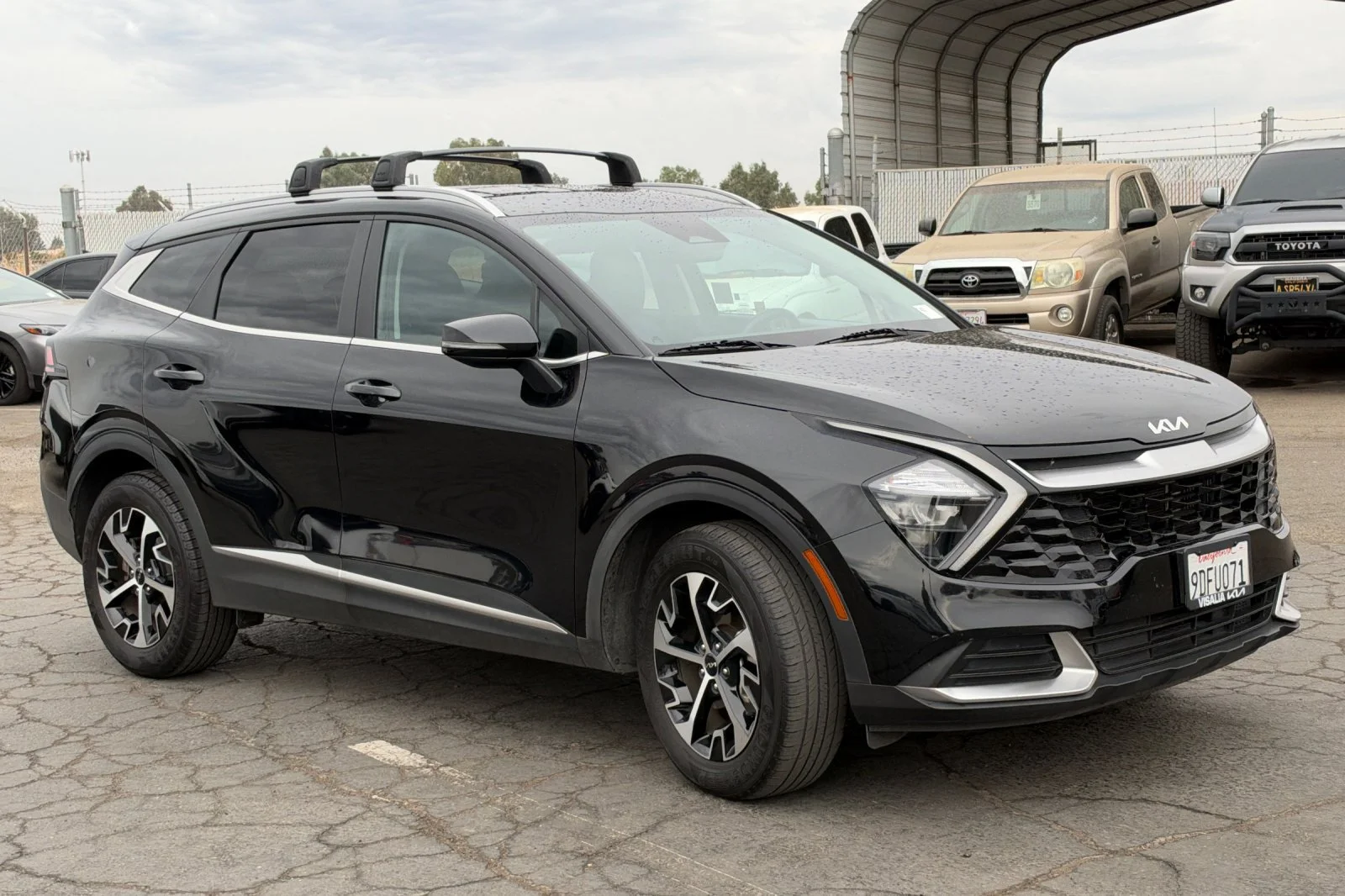 Used 2023  Kia EX image 2