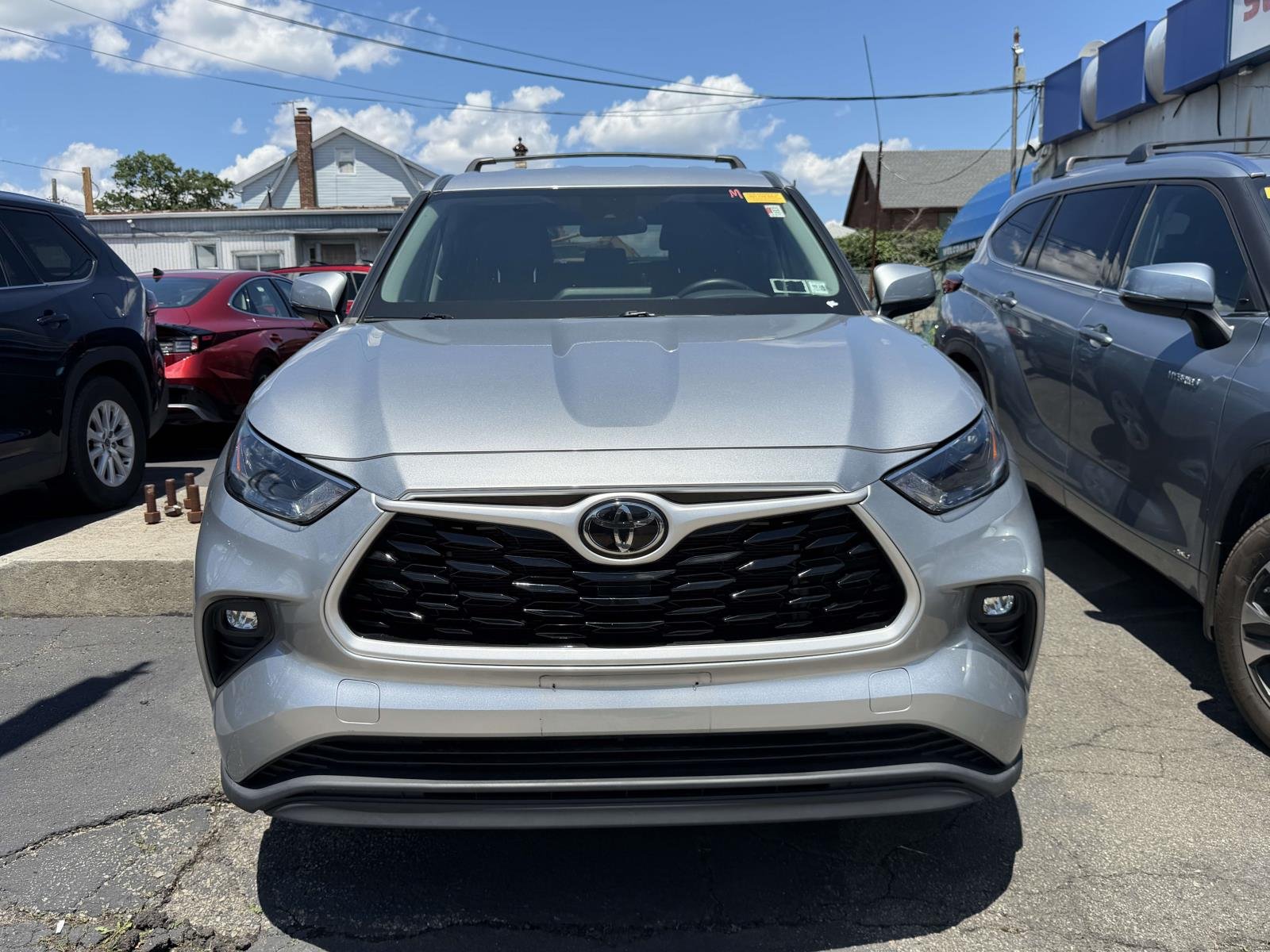 Used 2023 Silver Toyota LE AWD (Natl) image 2