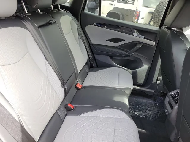 2026 Volkswagen Tiguan SE R-LINE BLACK - Photo 10