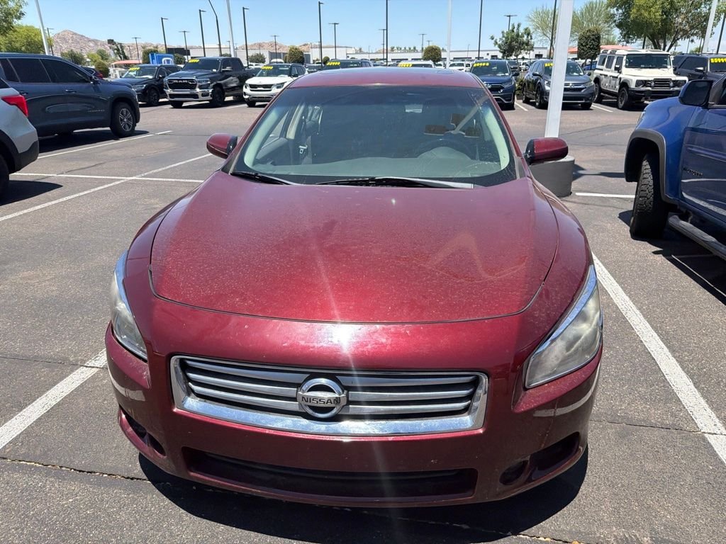 Used 2013 Tuscan Sun Nissan 3.5 S image 2
