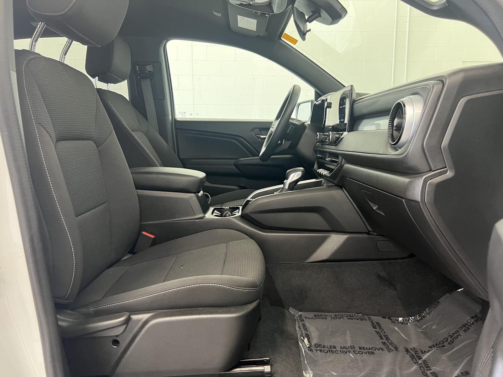 Used 2023 Summit White Chevrolet 2WD LT image 27