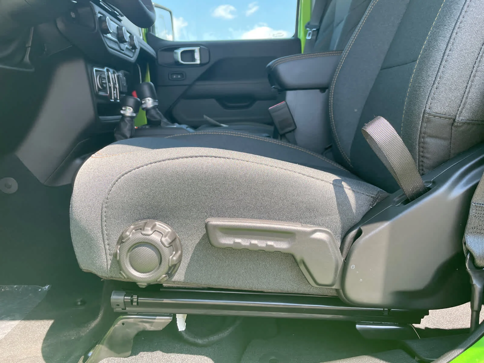 New 2025 Mojito Clearcoat Jeep Sahara image 19