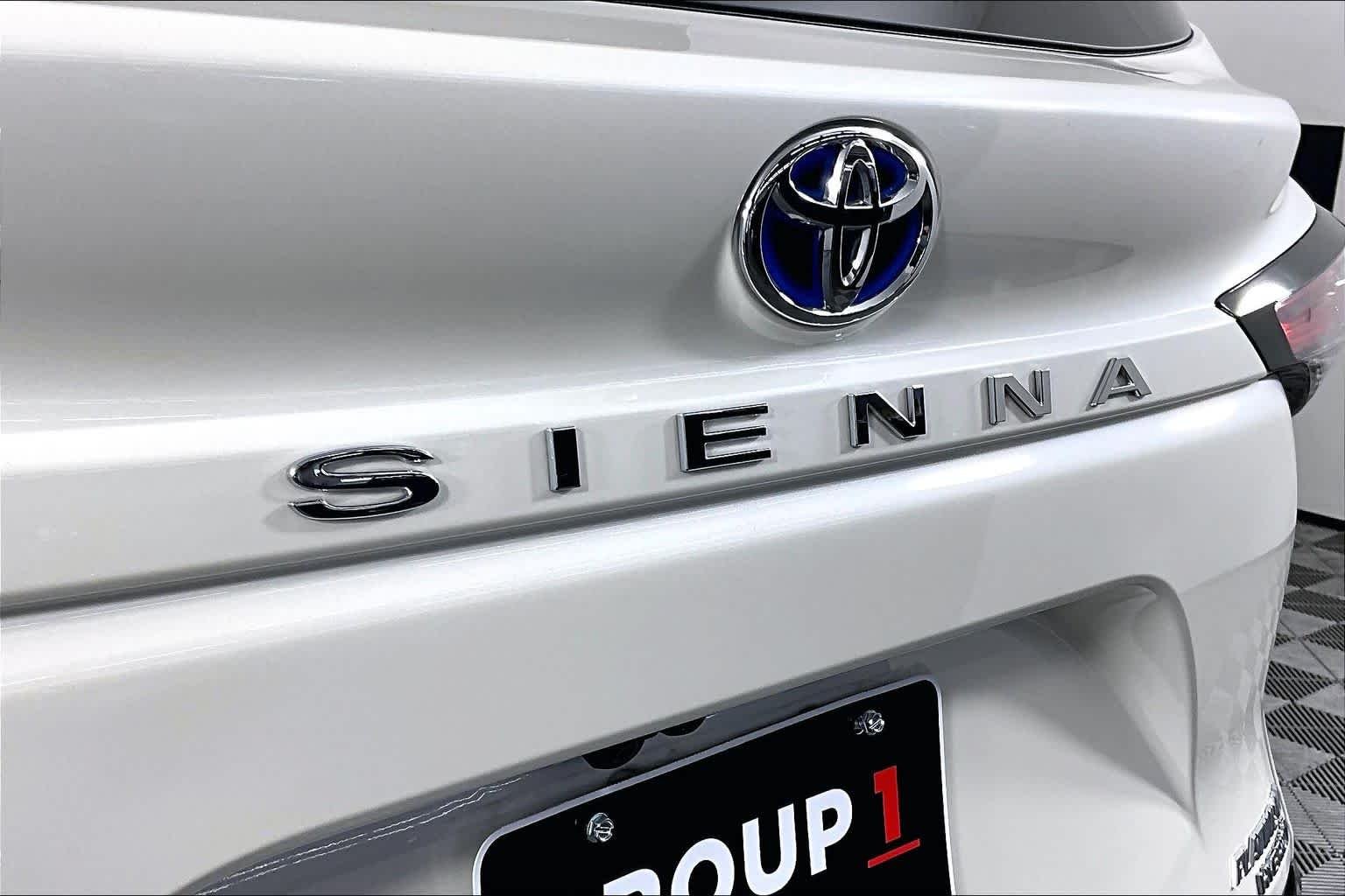 2021 Toyota Sienna Platinum - Photo 30