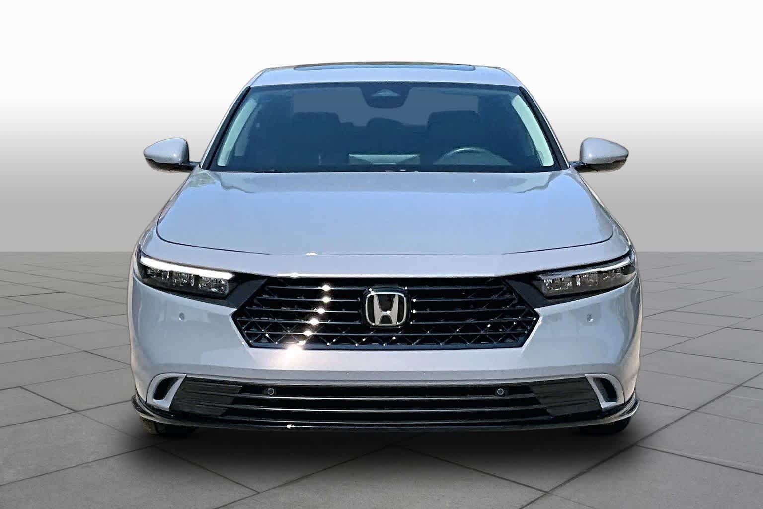 Certified Used 2025 Urban Gray Pearl Honda HYBRID EX-L image 4
