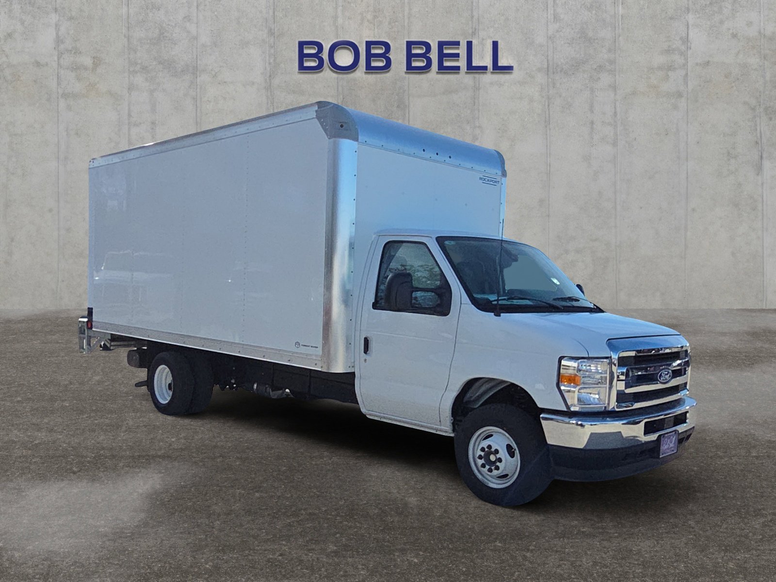 New 2026 Oxford White Ford E-450 DRW image 7