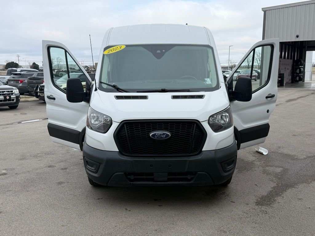 Used 2023 Oxford White Ford Base image 26