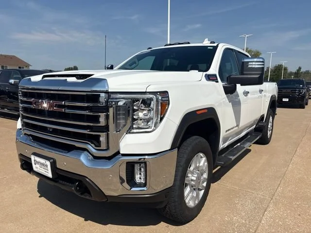 Used 2023 SUMMIT WHITE GMC SLT image 10