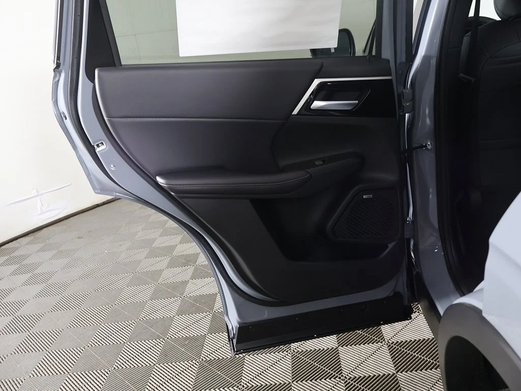 New 2026 Gray Mitsubishi SE 1.5T S-AWC image 27