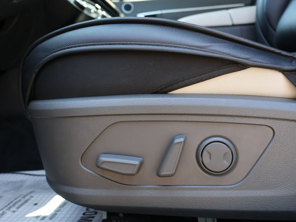 2025 Hyundai Sonata Hybrid SEL - Photo 21