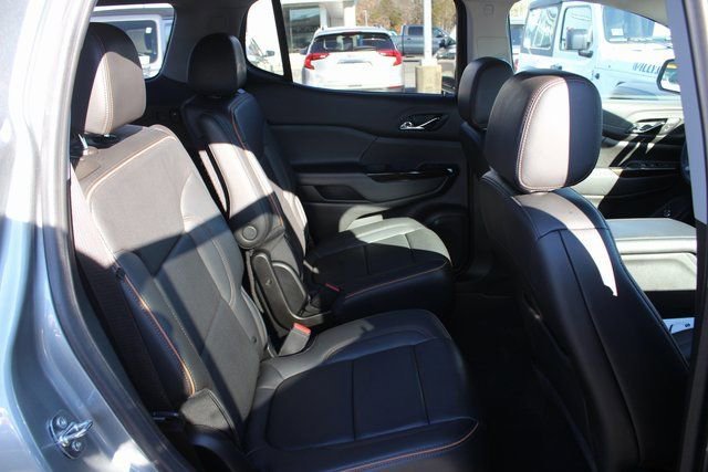 Used 2023 Sterling Metallic GMC AT4 image 37