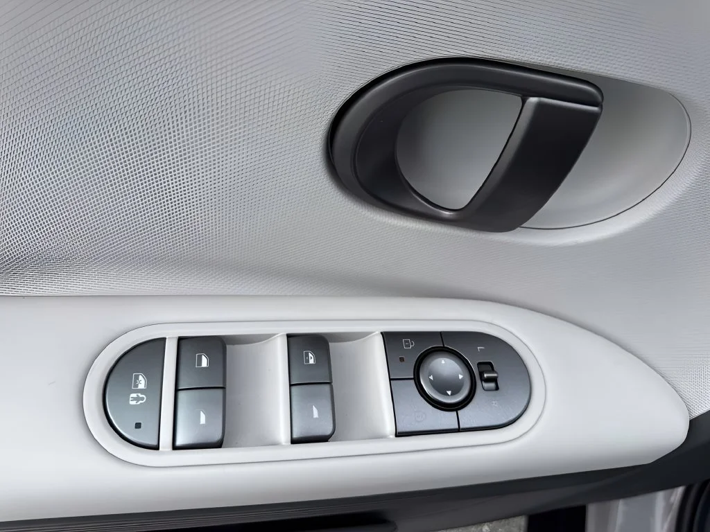 Used 2025 Gray Hyundai SE image 25