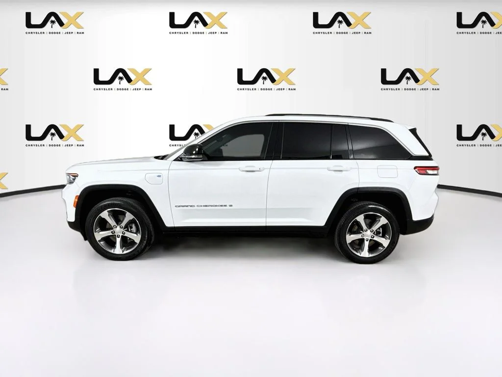 Used 2023 White Jeep 4xe image 4
