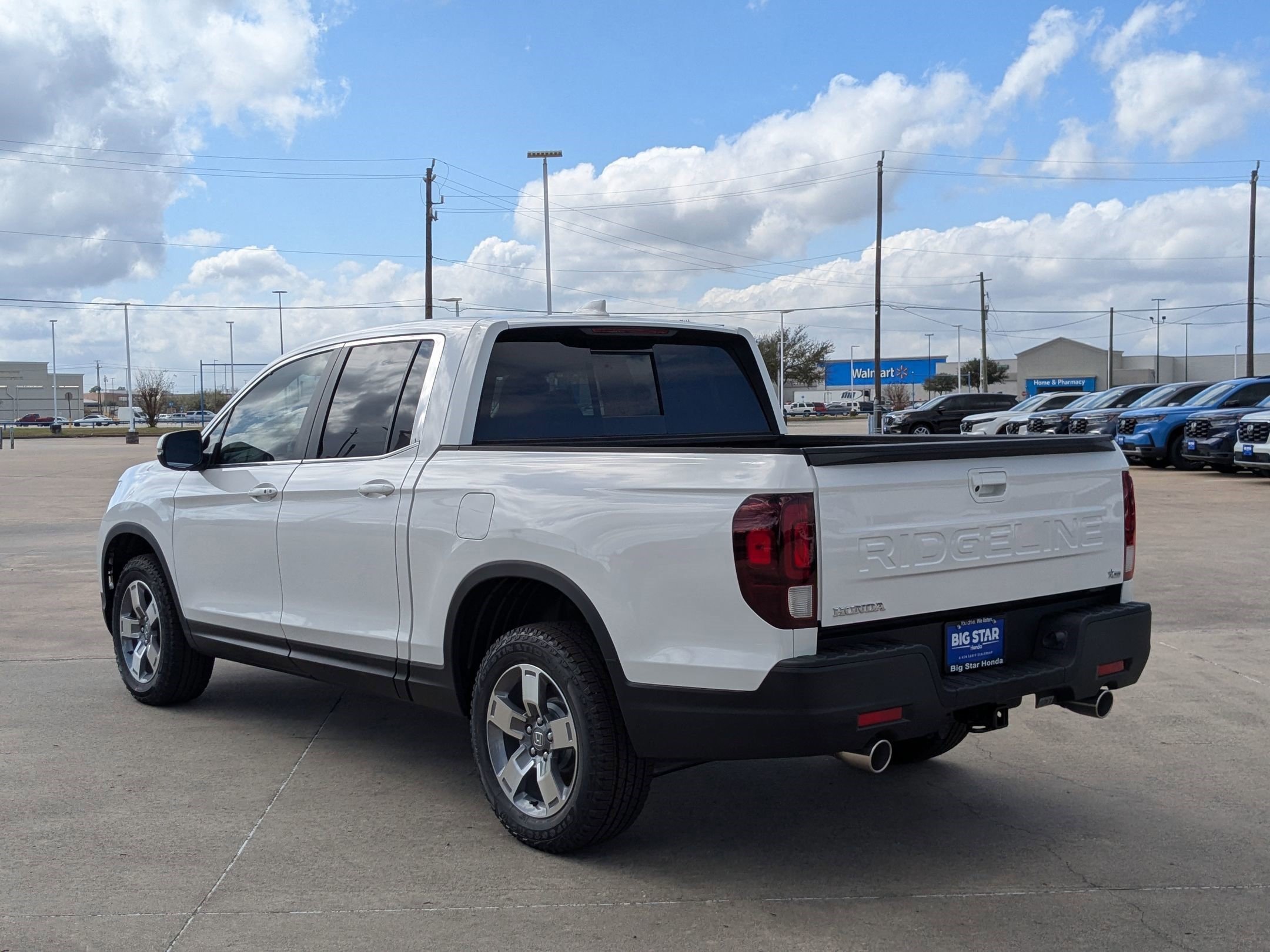 New 2026 Platinum White Pearl Honda RTL image 6