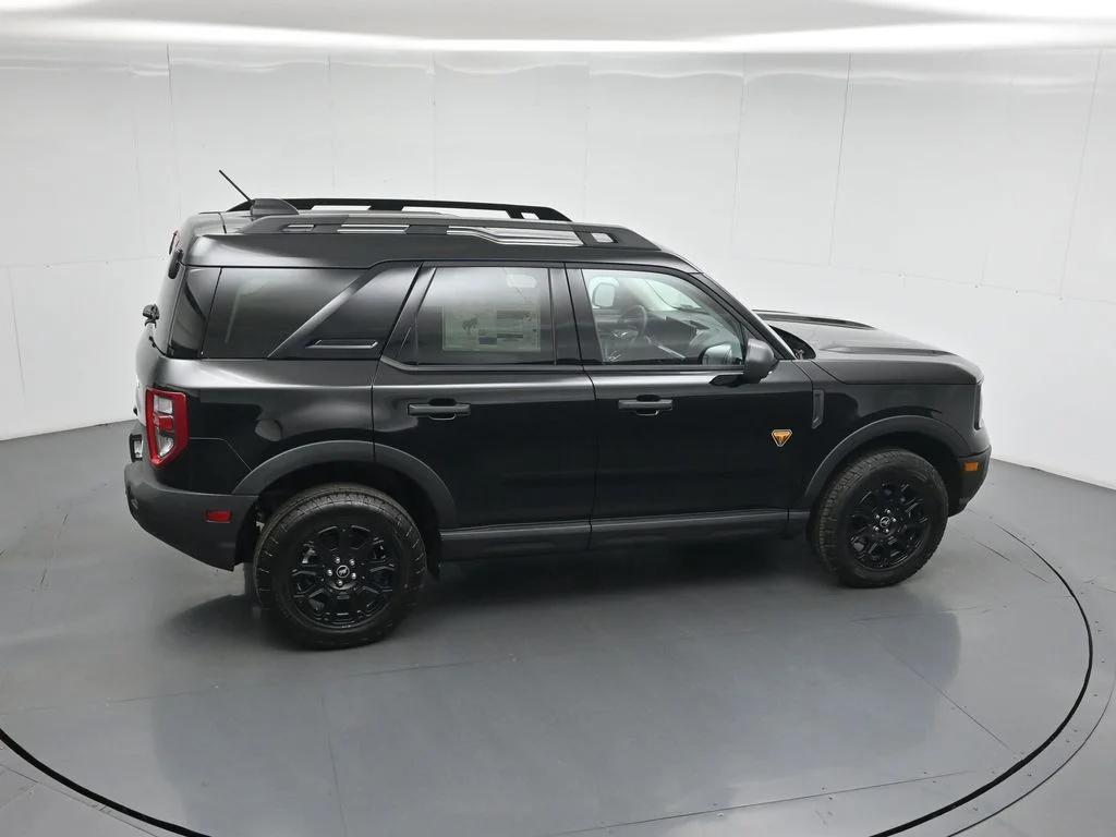 New 2026 Shadow Black Ford Badlands image 35