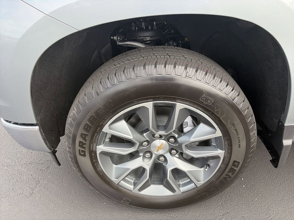 New 2026 Sterling Gray Metallic Chevrolet LT (2FL) image 16