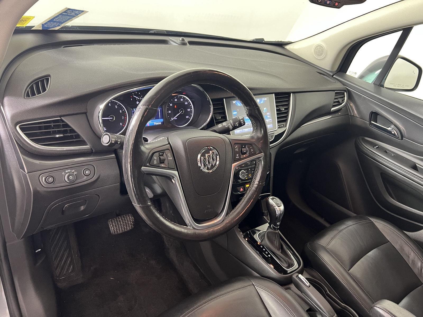 Used 2019 Satin Steel Metallic Buick Essence image 3