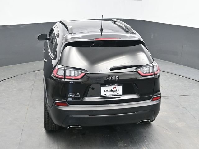 Used 2021 Black Jeep Latitude Lux image 21