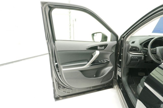 2026 Mitsubishi Eclipse Cross LE - Photo 13