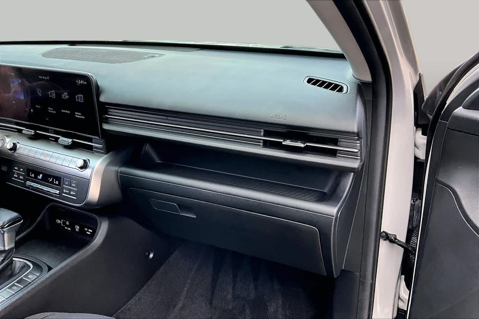 Used 2025 Cyber Gray Metallic Hyundai SEL image 17