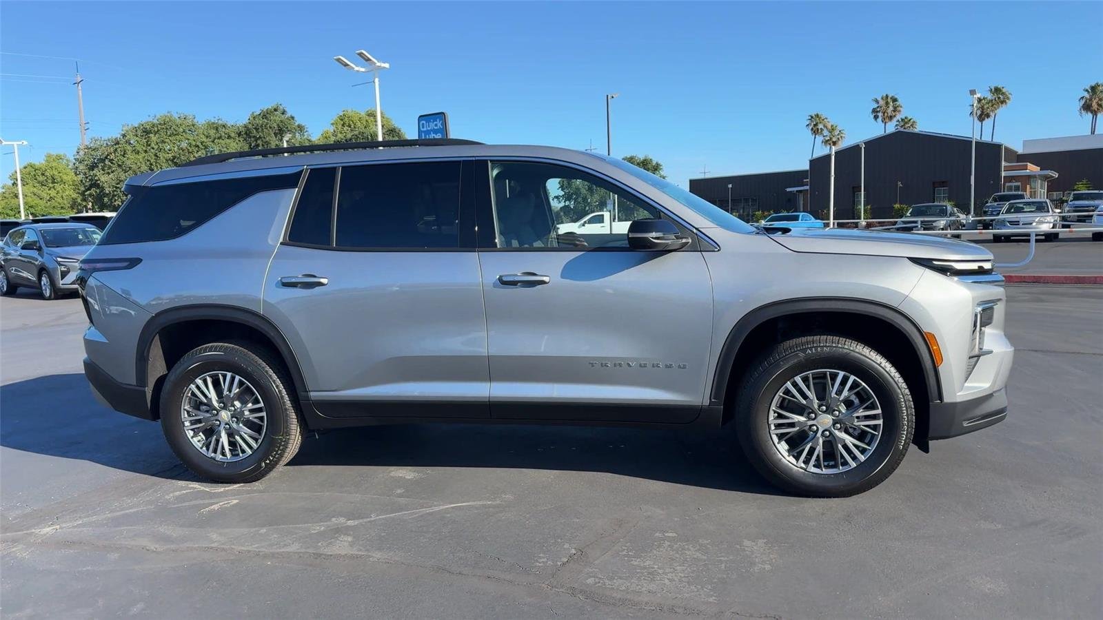 2026 Chevrolet Traverse LT - Photo 4