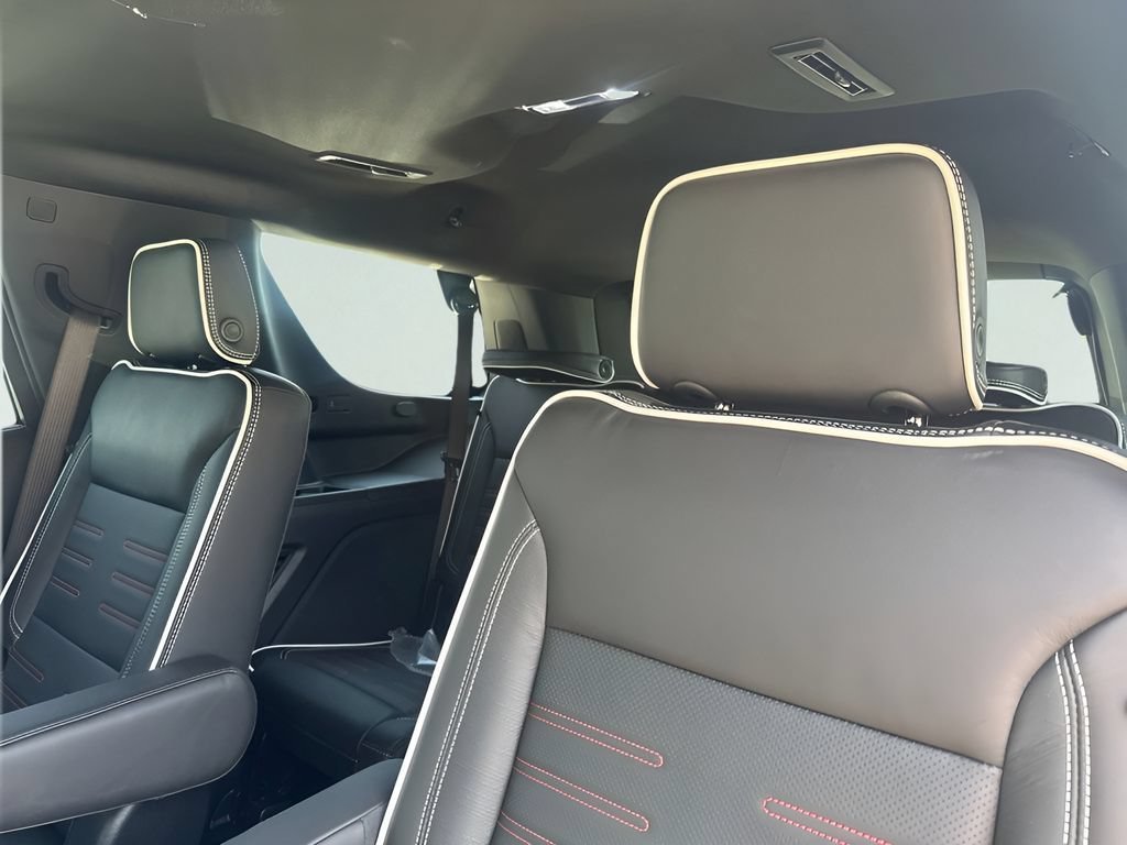 2026 GMC Yukon AT4 Ultimate - Photo 22