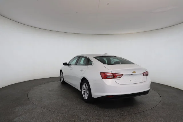 Used 2021 White Chevrolet LT image 12