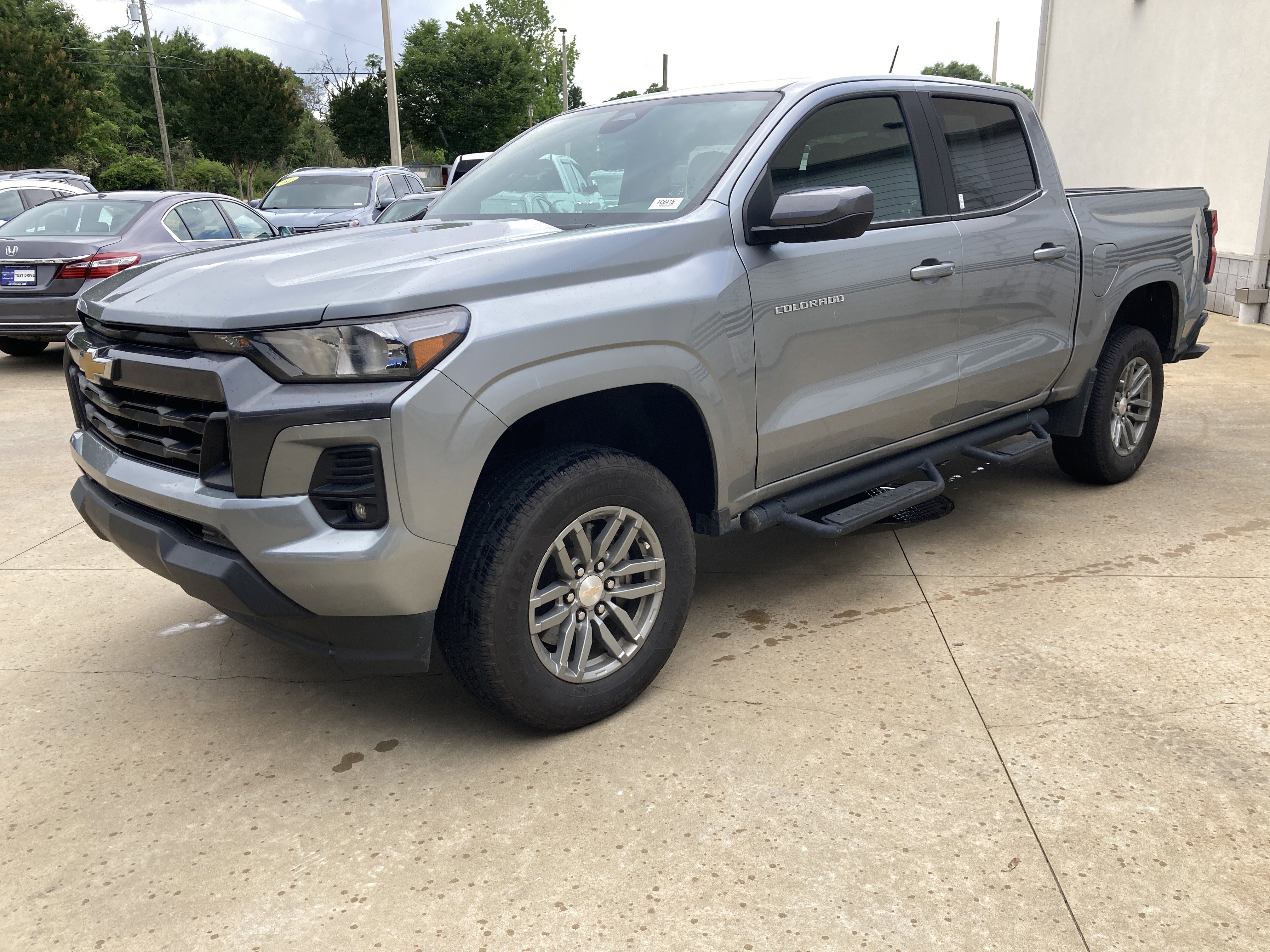 2024 Chevrolet Colorado 2WD LT Crew Cab Short Box's photo