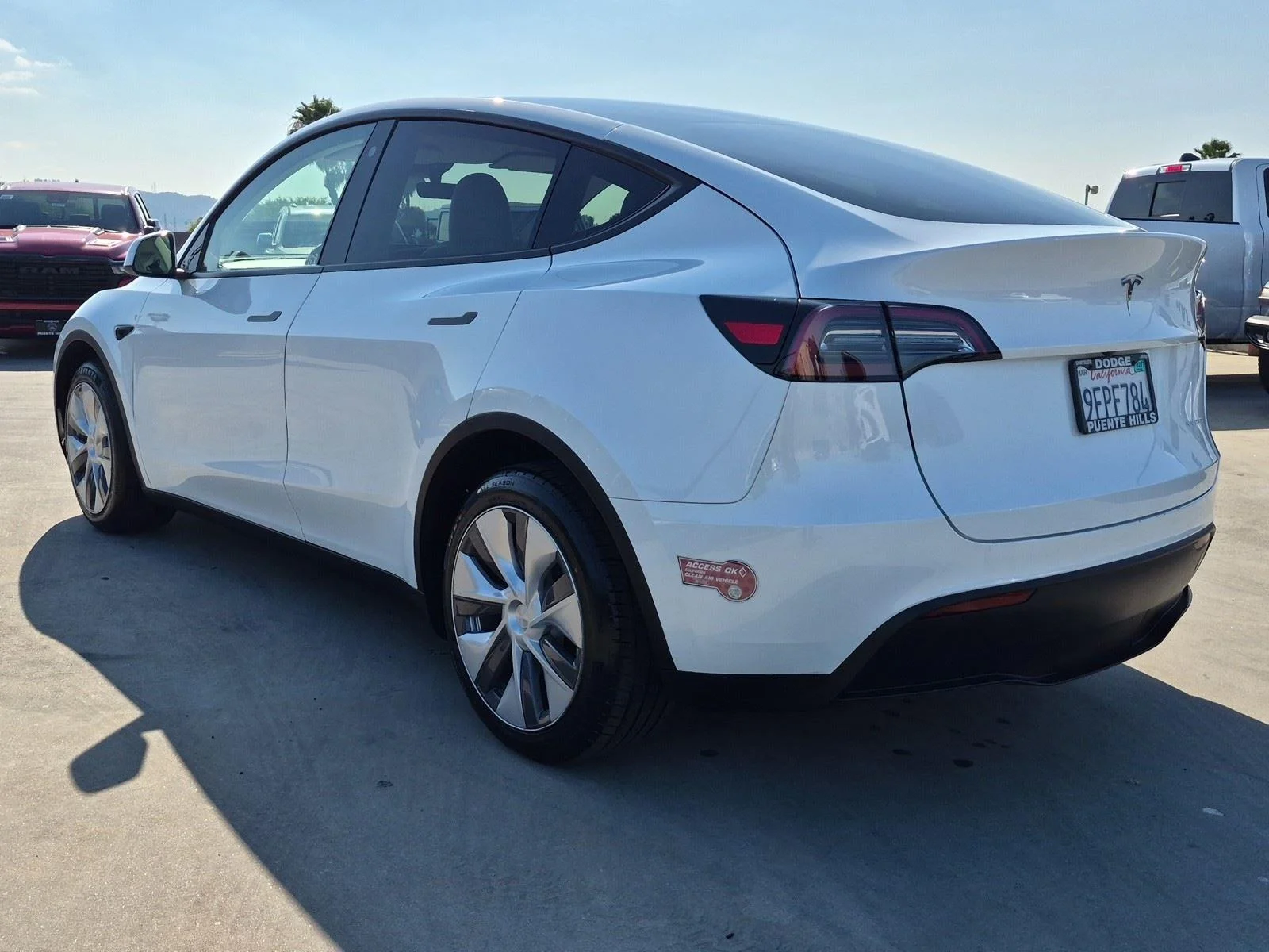 Used 2023  TESLA  image 4
