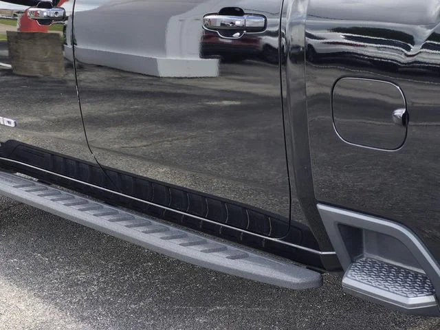 Used 2022 Onyx Black GMC AT4 image 8
