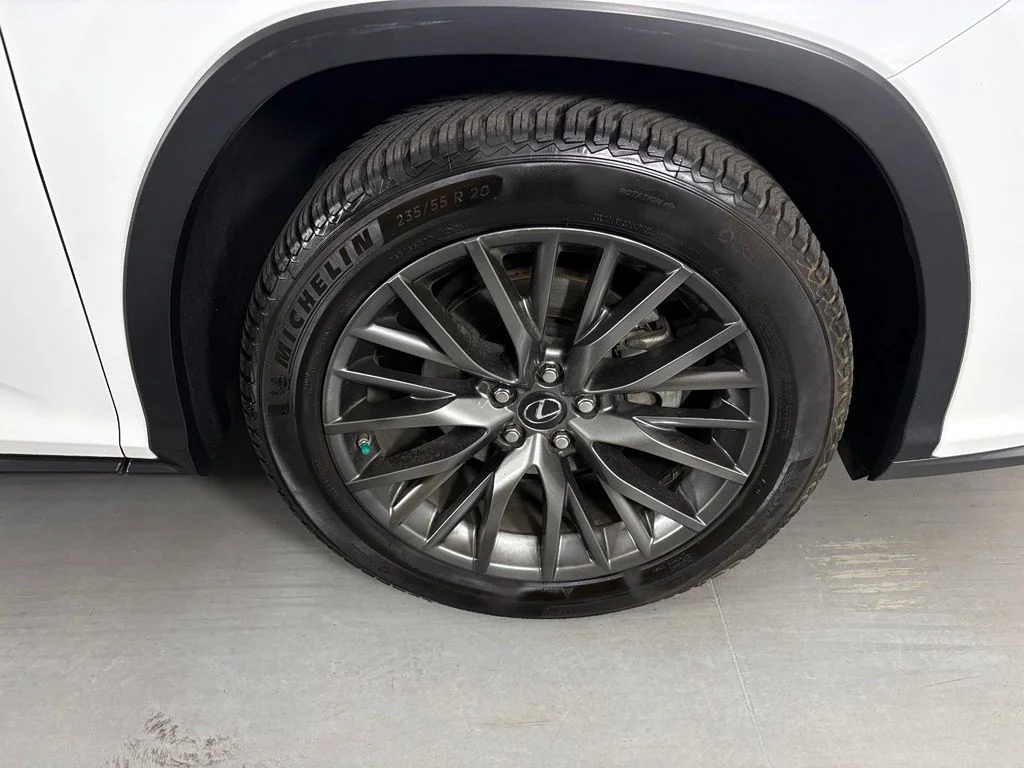 Used 2016 White Lexus 350 F Sport image 11
