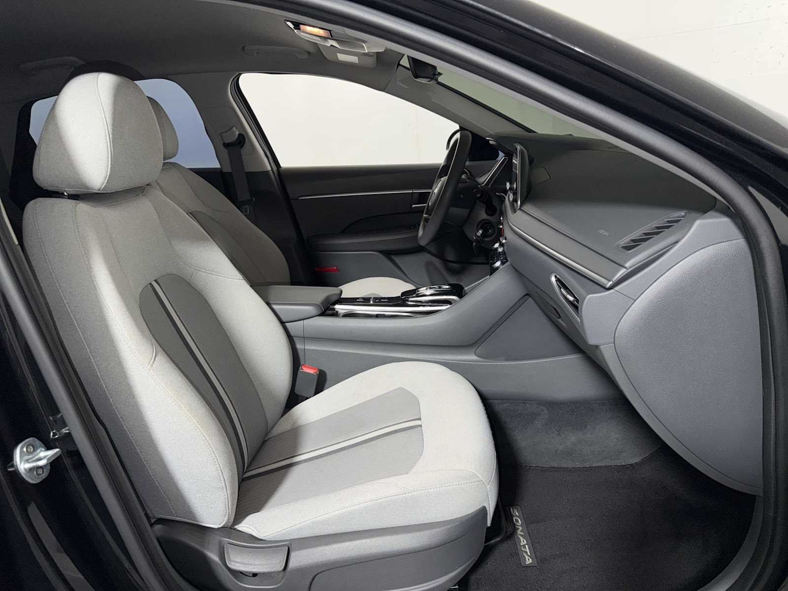 2020 Hyundai Sonata SE - Photo 22