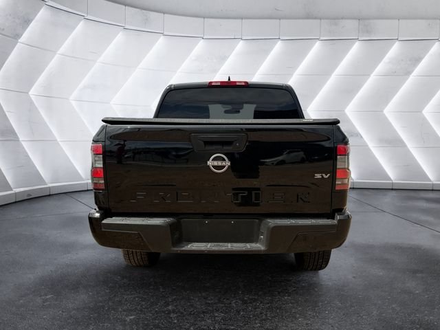Used 2022 Black Nissan SV image 5