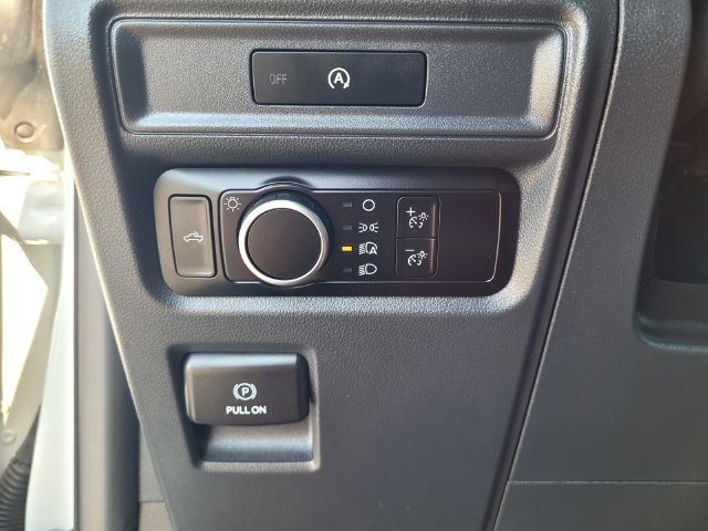 Used 2025 White Ford XL image 15