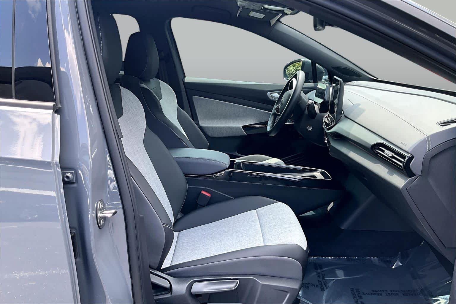Certified Pre-Owned 2025 Volkswagen ID.4 Pro